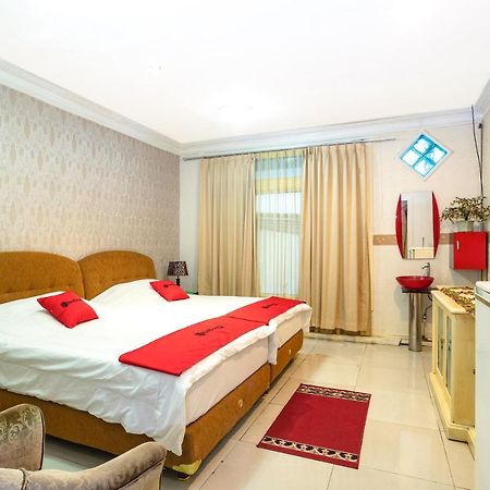 Reddoorz Near Rs Cikini Jakarta Buitenkant foto