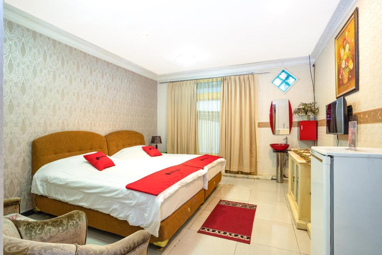 Reddoorz Near Rs Cikini Jakarta Buitenkant foto