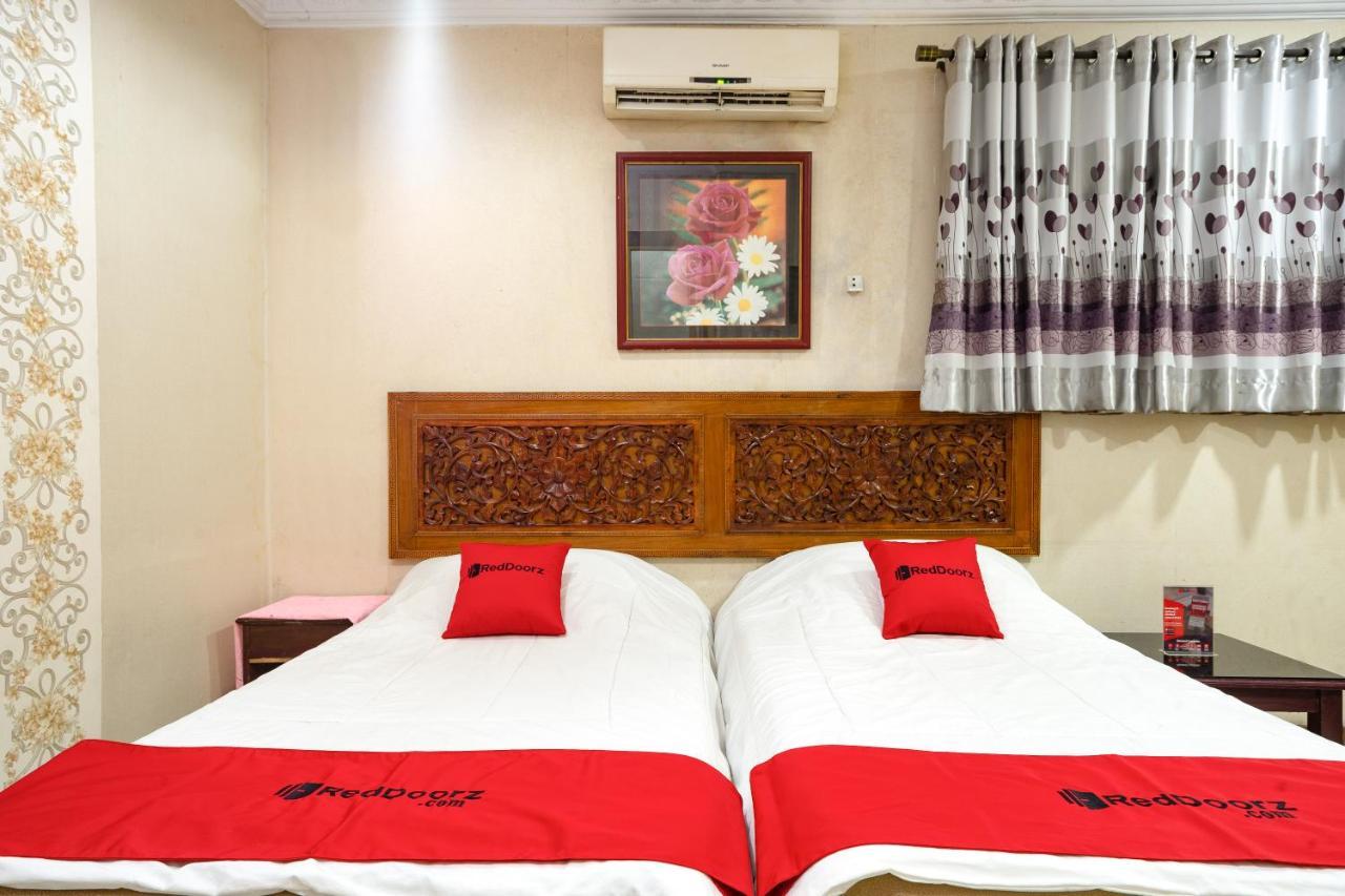Reddoorz Near Rs Cikini Jakarta Buitenkant foto